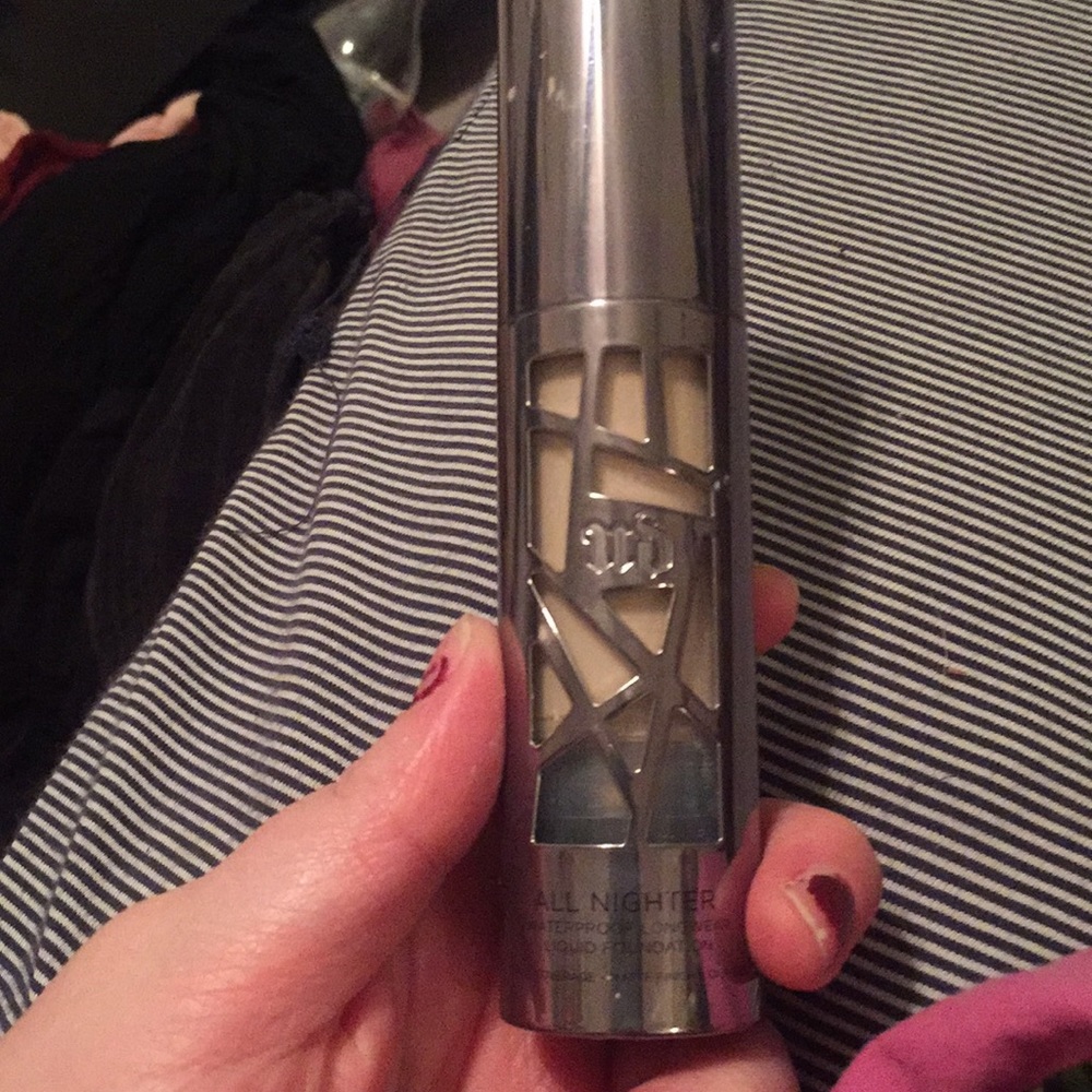 Urban decay all nighter foundation in 0.5