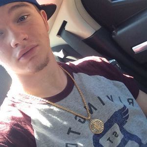 Meet your Posher, Cameron