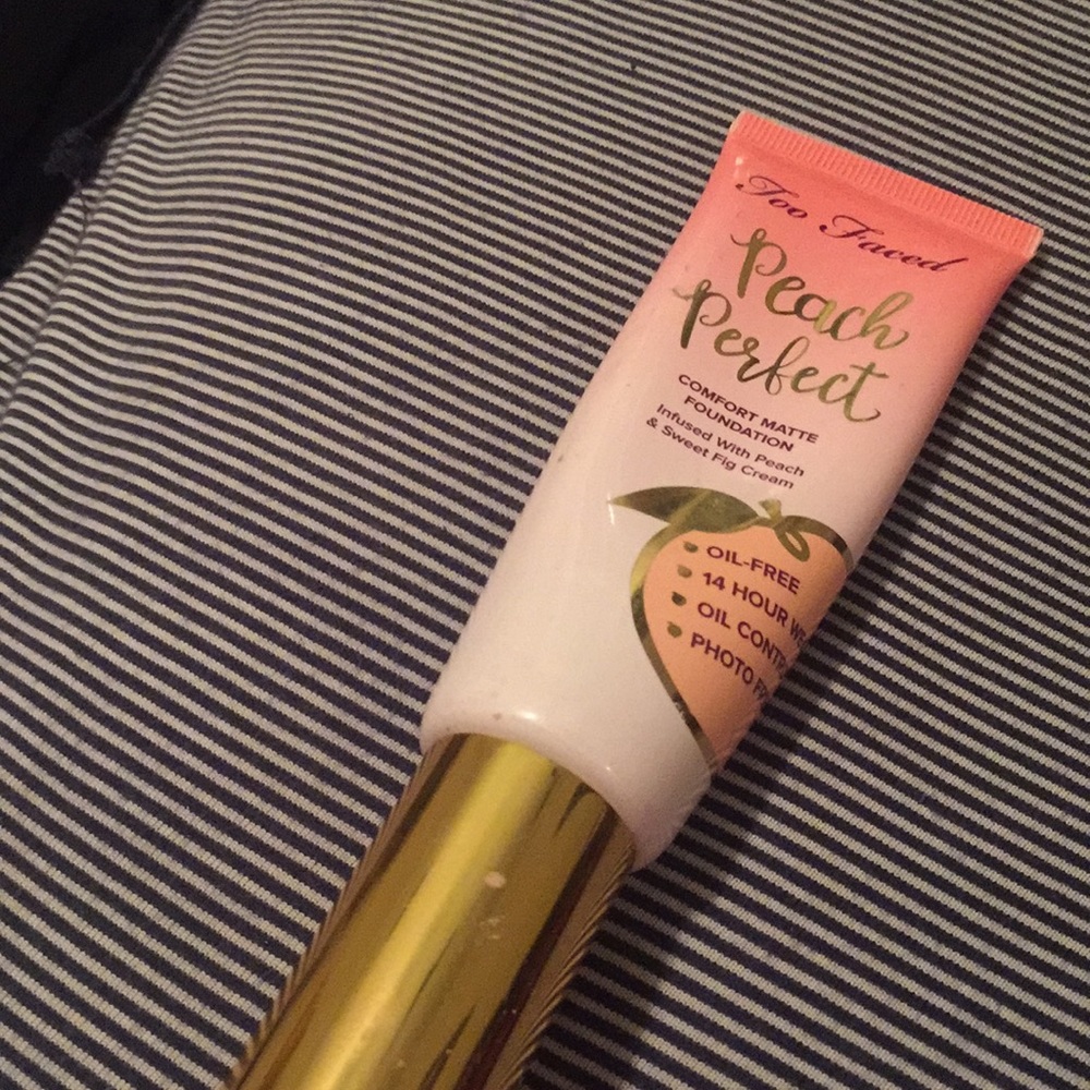 Too Faced peach perfect foundation in shade snow