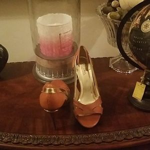 Michael Kors Pumps!