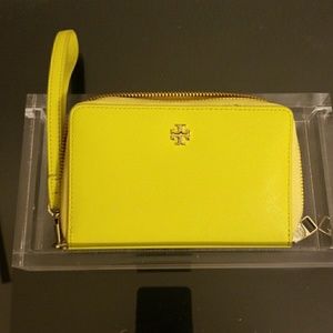Tory Burch York Wristlet