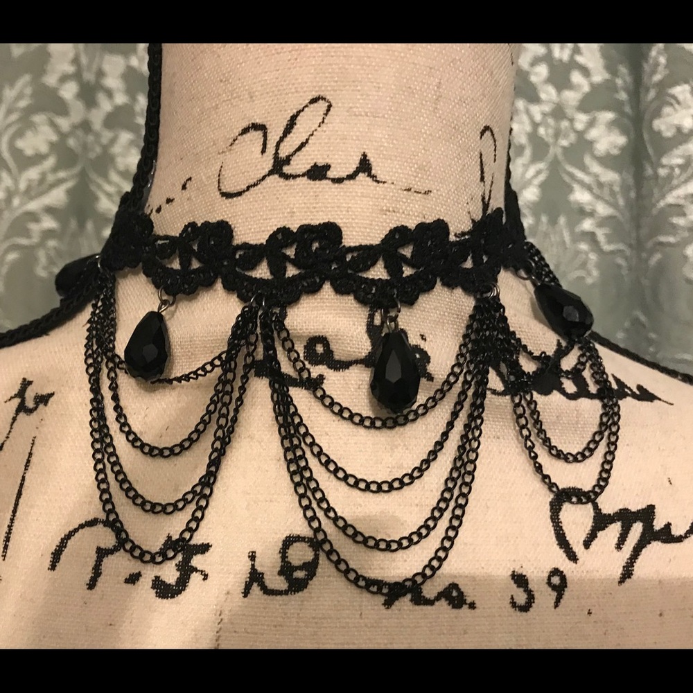 💋Choker black lace and chandelier necklace 💃