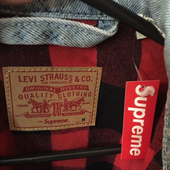 Supreme/ levi’s light blue snakeskin - Picture 3 of 4