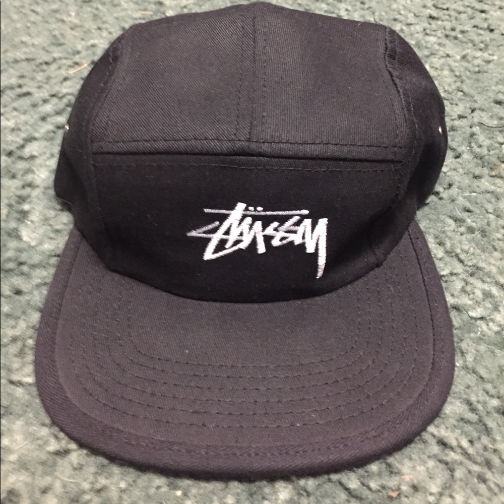Stussy 5 panel hat, size (osfa), looks like new