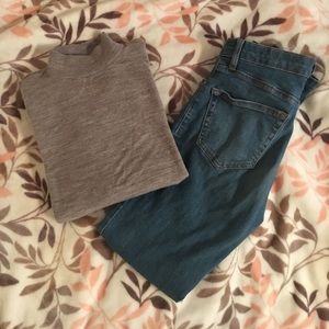 Uniqlo Mock Neck Sweater