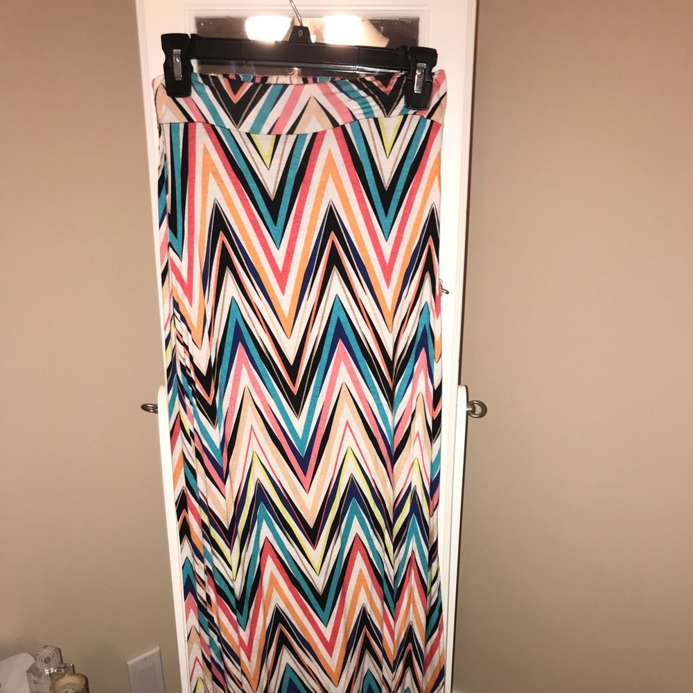 Pattern maxi skirt