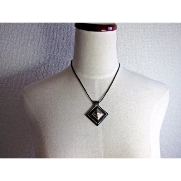 authentic HERMÈS calfskin & sterling TUERAG $750 - Picture 5 of 7