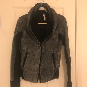 🖤Lululemon Jacket sz 6🖤