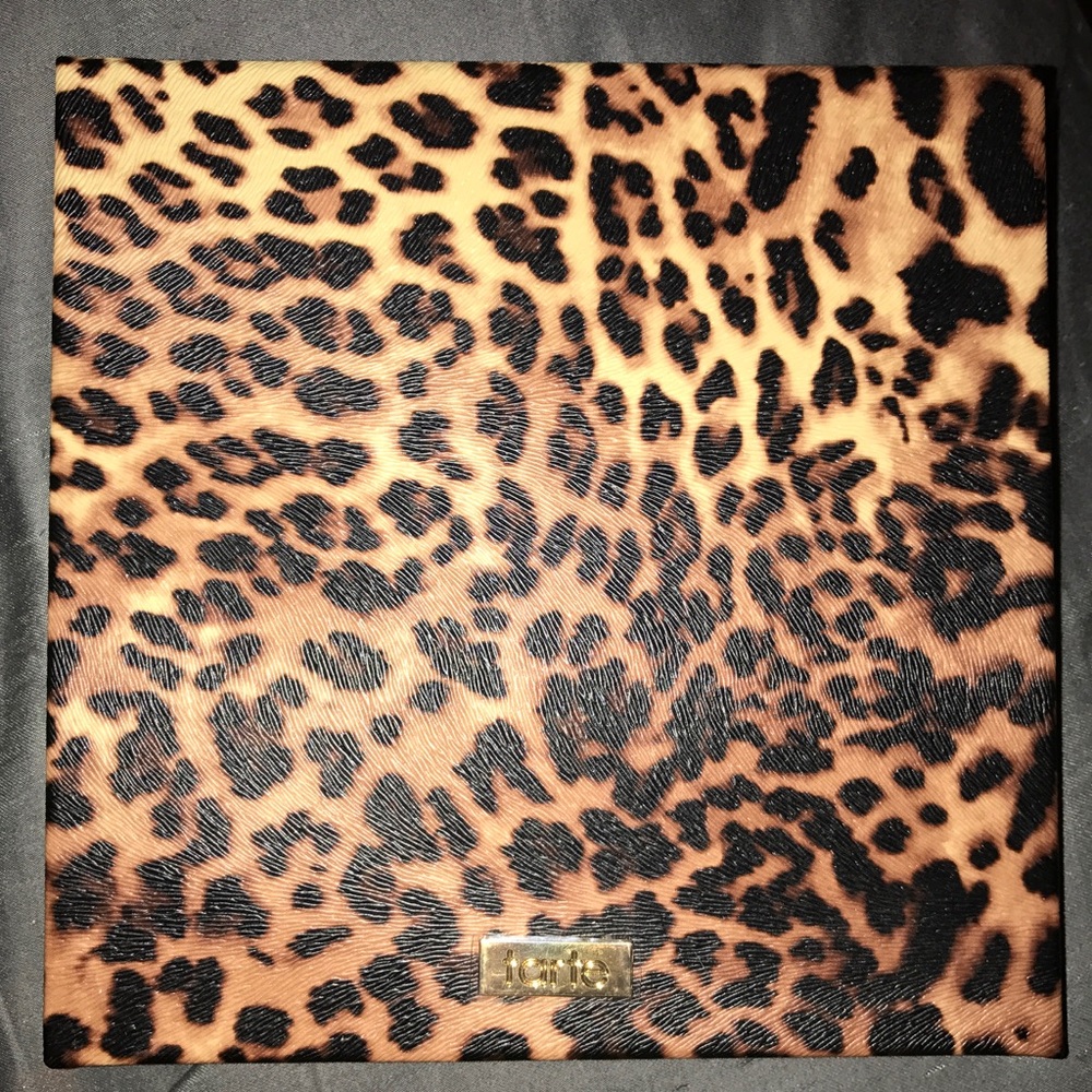 Tartiest Pro Custom Magnetic Palette