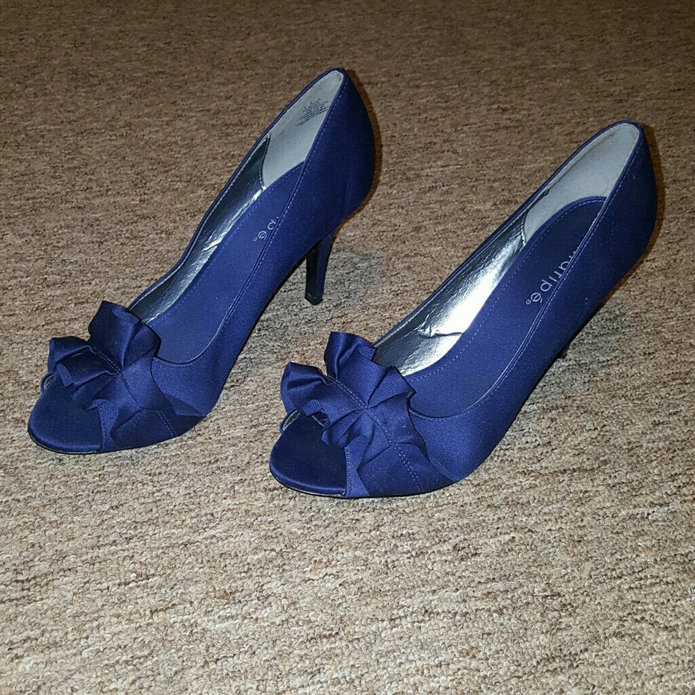 Blue Ruffled Peep Toes - Picture 3 of 4