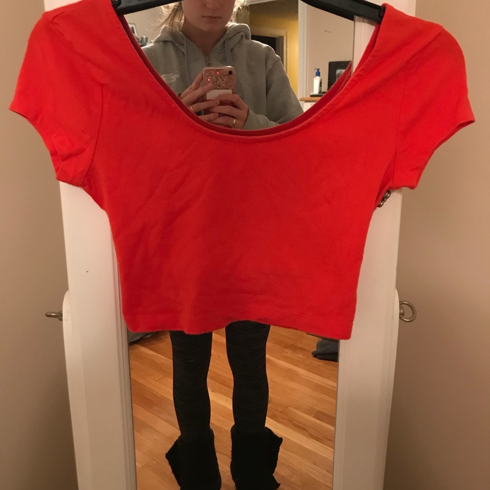 Crop top