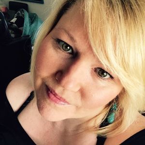 Meet your Posher, Bobbie