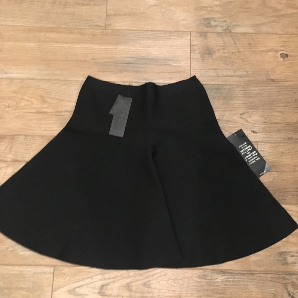 BCBGMAXAZRIA SKIRT!