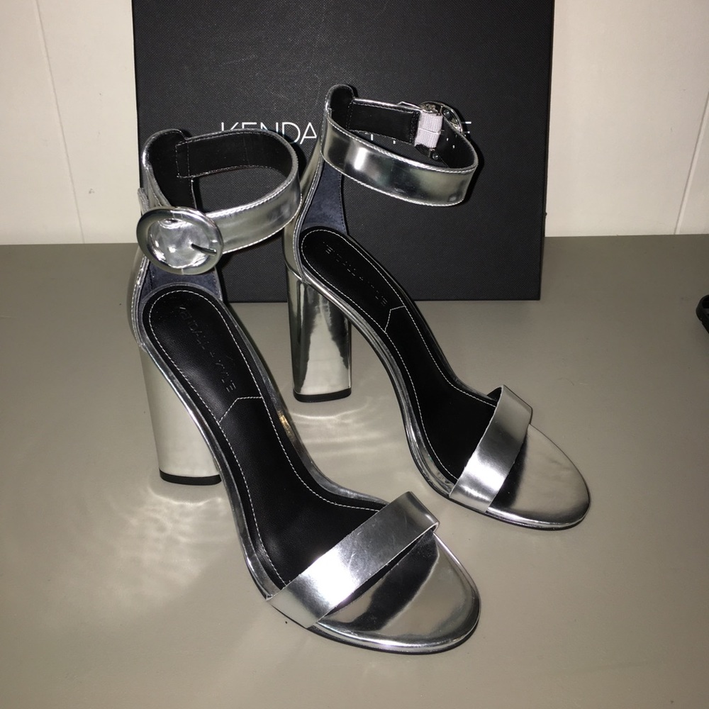 Kendall + Kylie heeled sandal