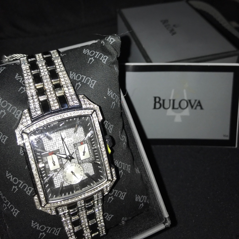 Bulova Crystal Stainless steel men’s watch