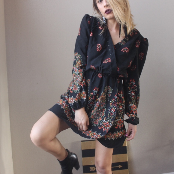 Dresses & Skirts - Colorful bohemian Patter Dress