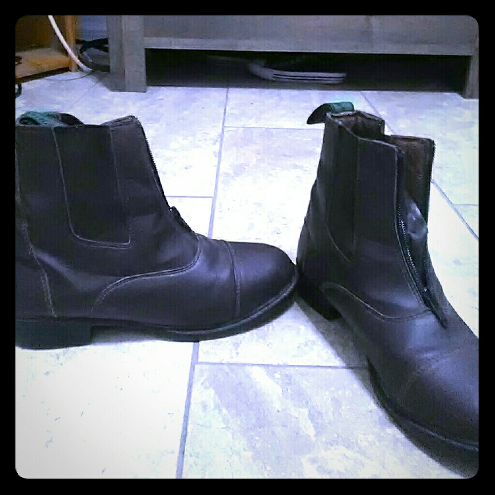 Black boots