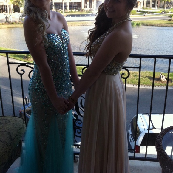 Size 4 prom dress made by 2 Cute