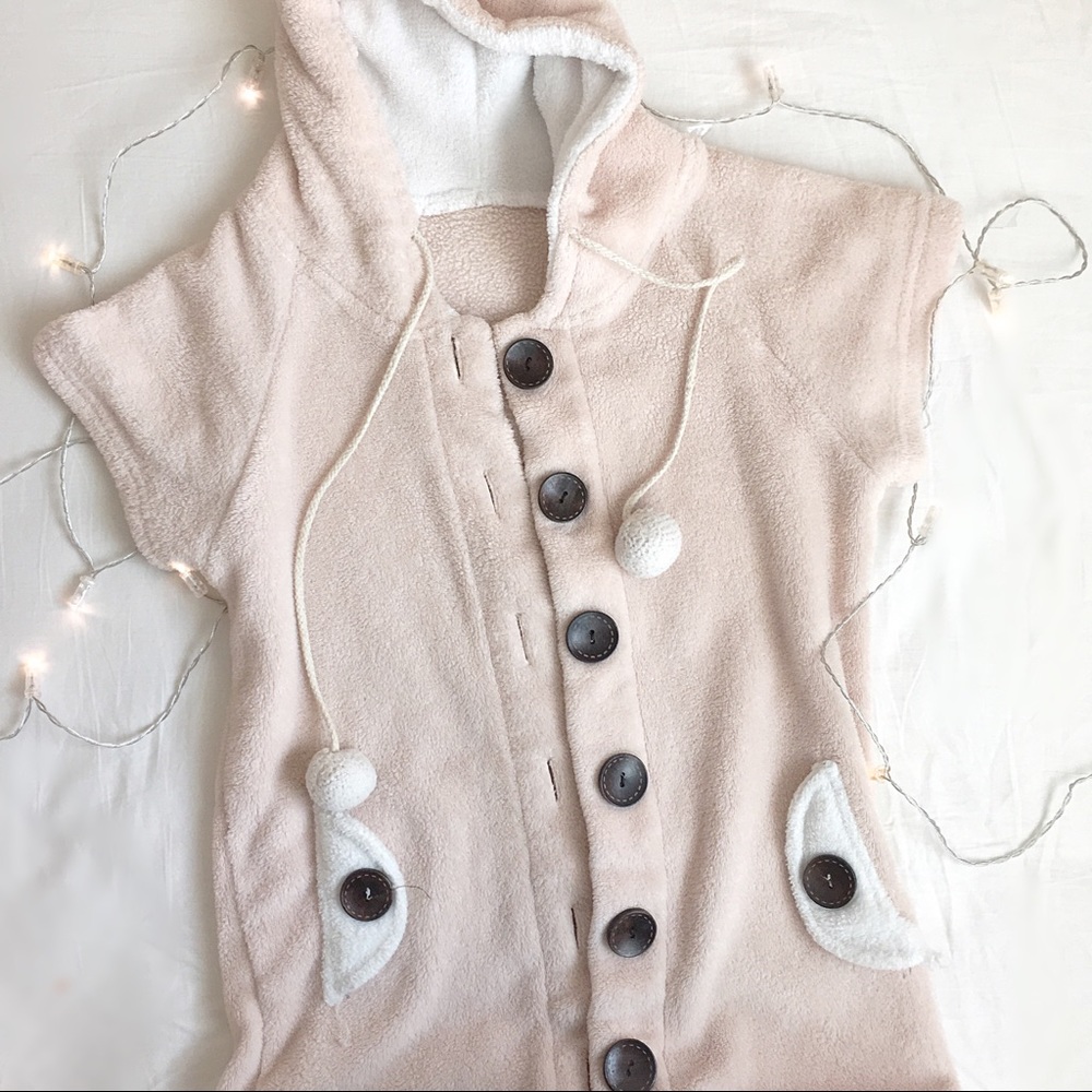 Fuzzy Short Sleeve Winter Coat super adorable