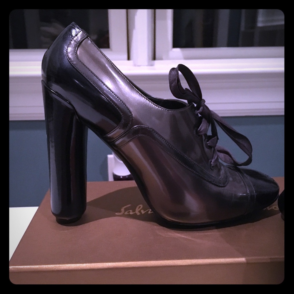 Marc Jacobs patent leather shoes