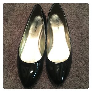 Cathy Jean Patent Leather Flats! Only worn once!