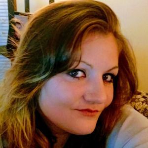 Meet your Posher, Abbey