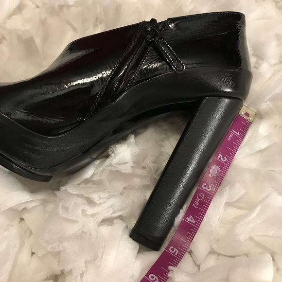 Balenciaga Black Patent Leather Open Toe Size 37 - Picture 7 of 8