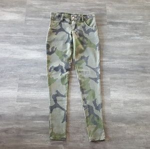 Dark Camo Melville Skinny Pant