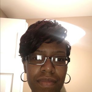 Meet your Posher, Sheena