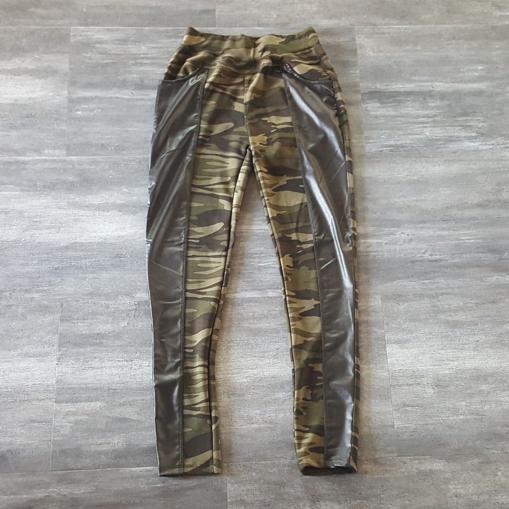 Chocolate Camo Skin Always Legging