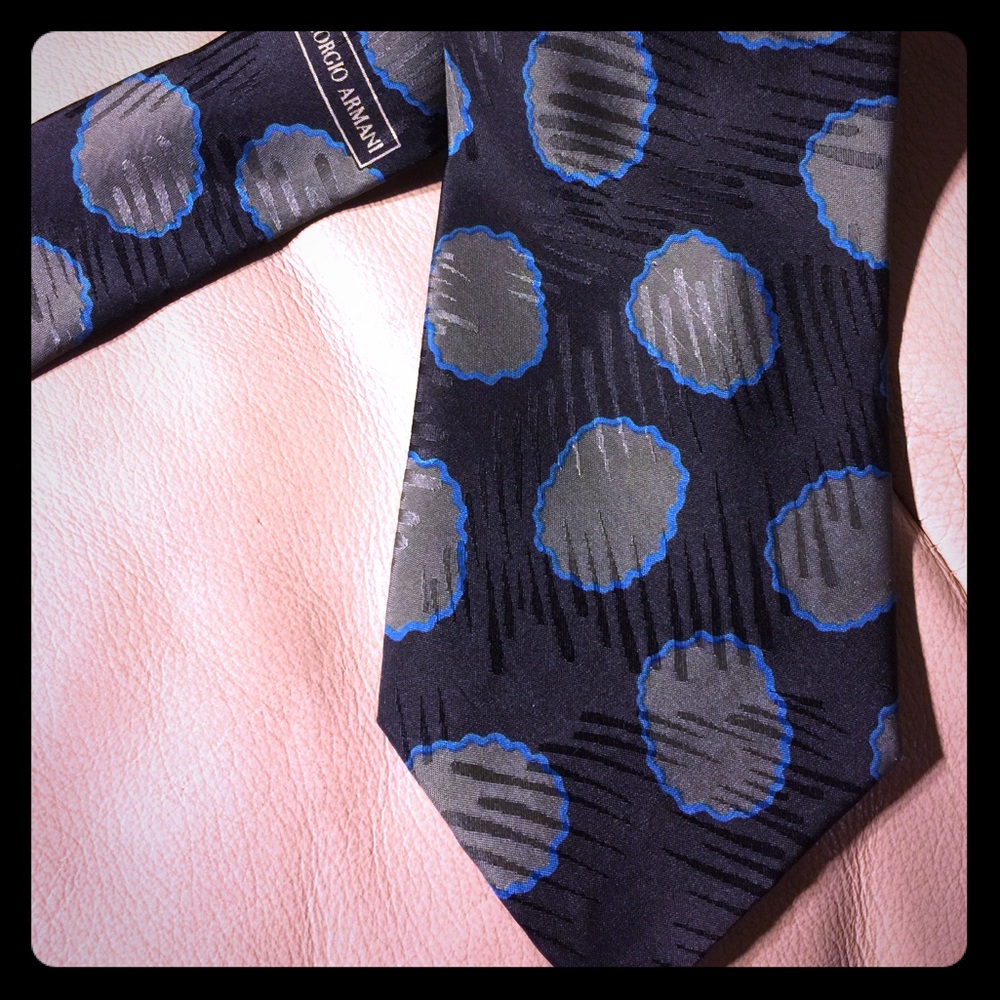 Giorgio Armani rare vintage 100% pure silk tie