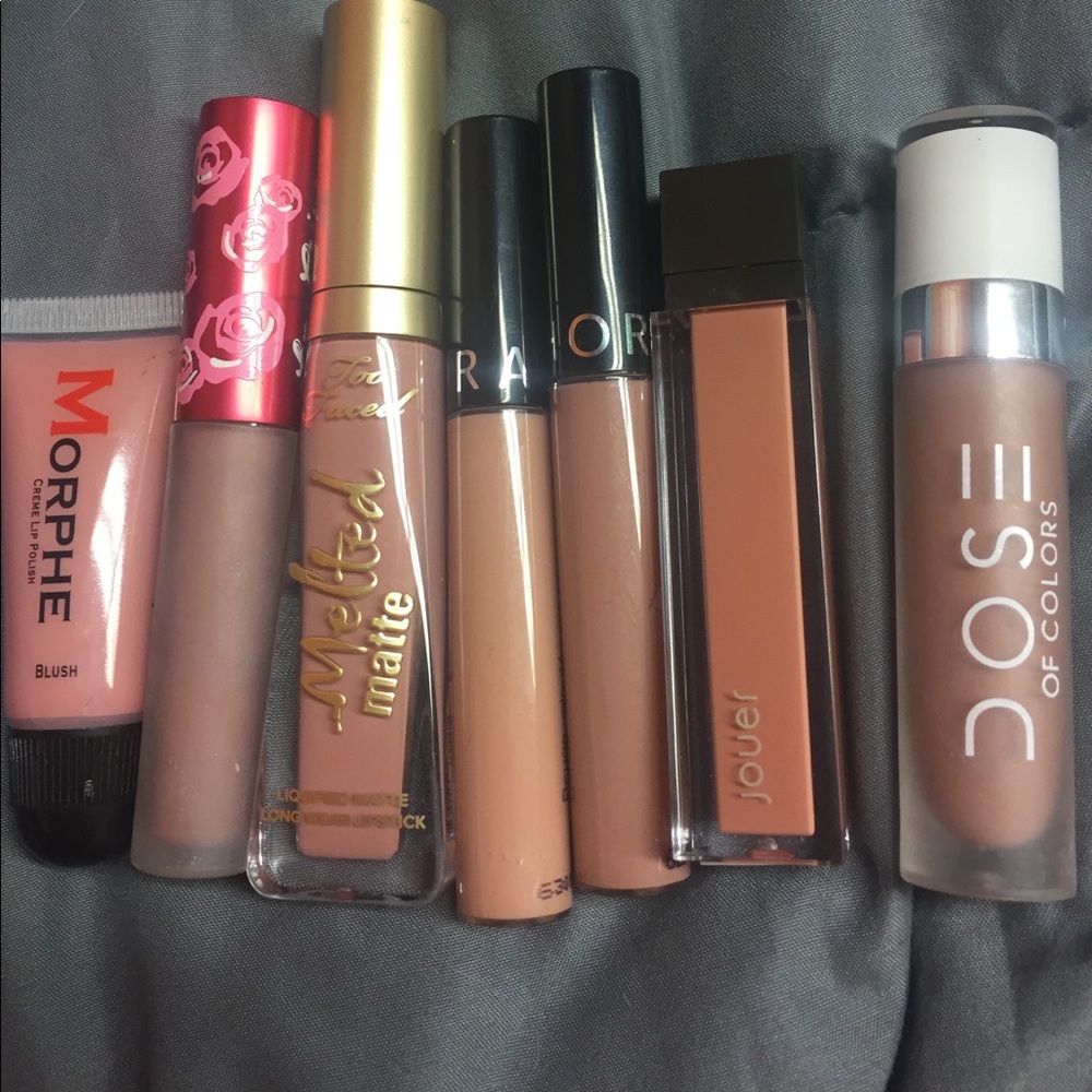 SOLD Lipstick bundle (7 higher end lipsticks)