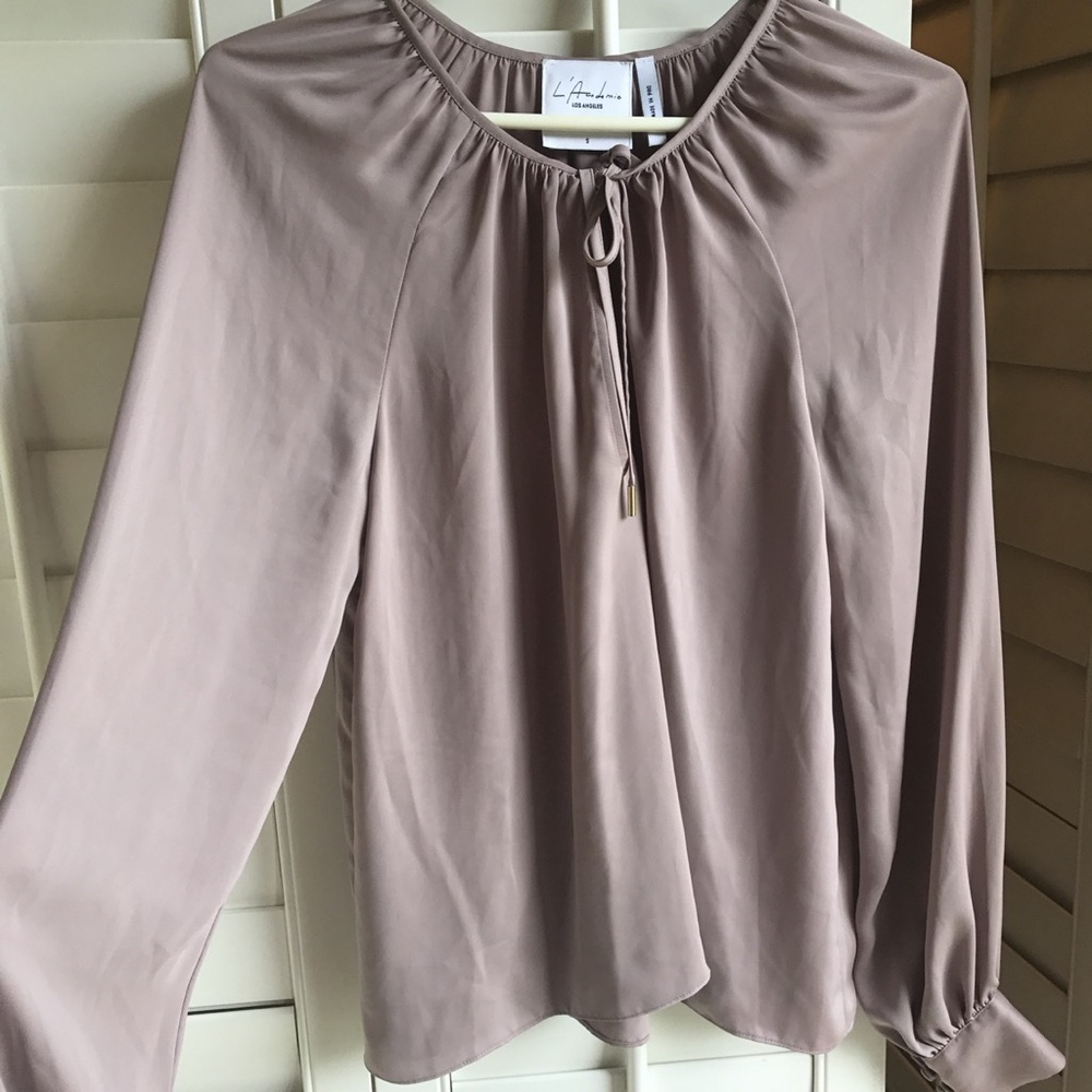 L'Academie Blouse