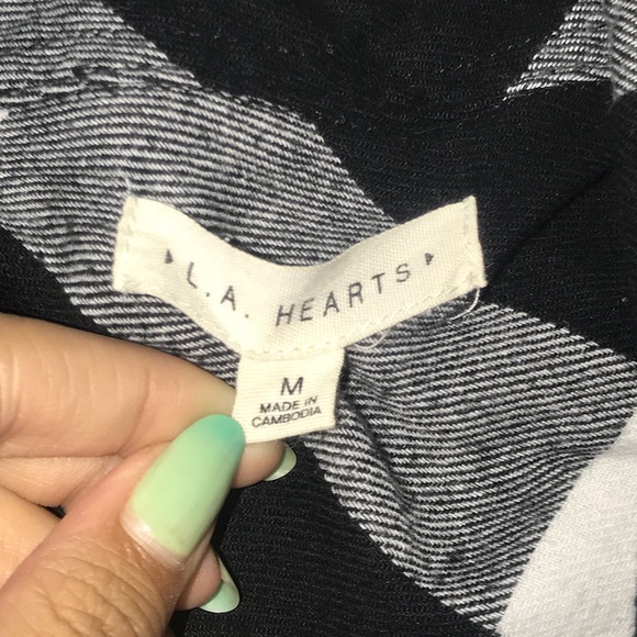 ❌SOLD❌basic flannel - Picture 3 of 3