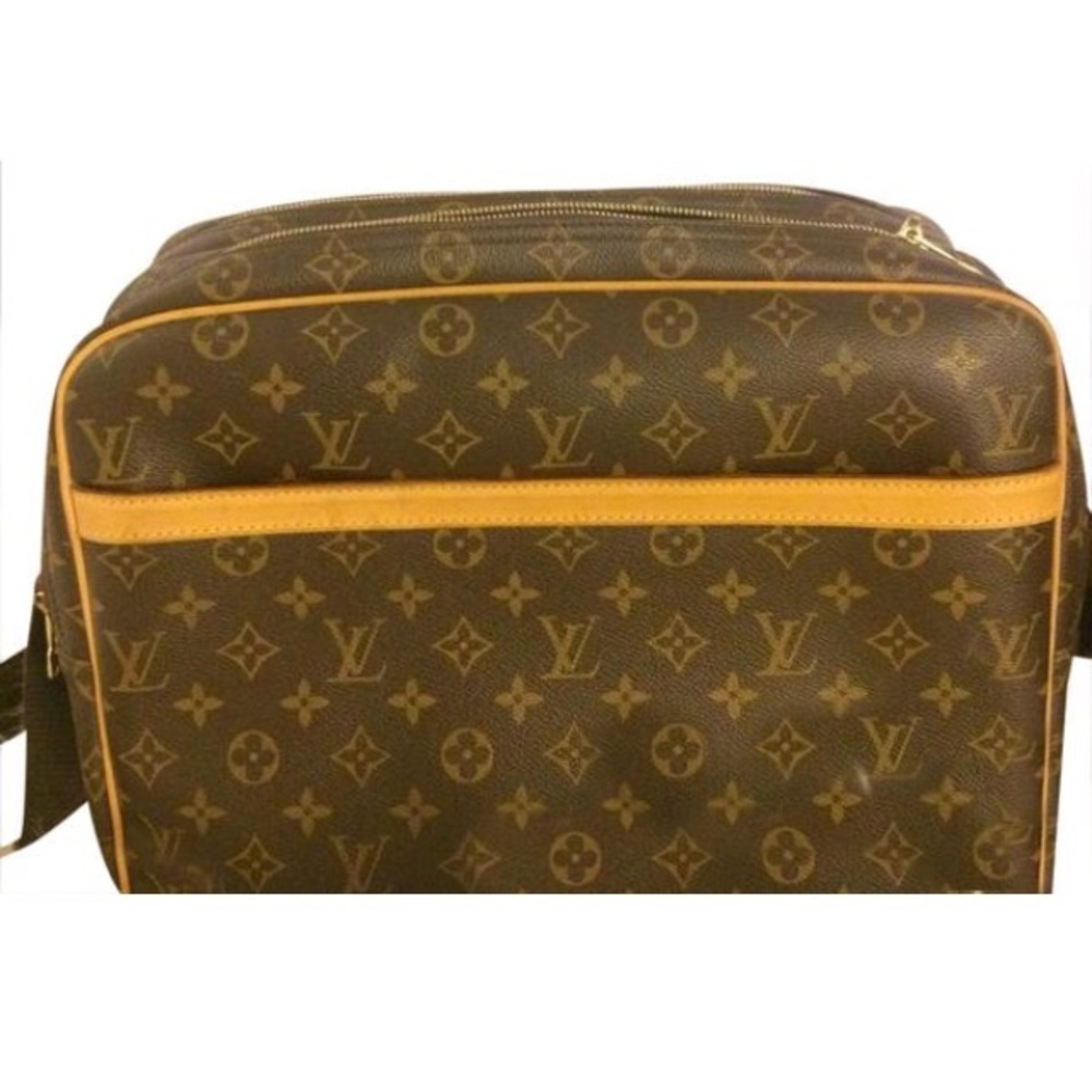 LV Reporter Gm Cross Body/Shoulder Bag