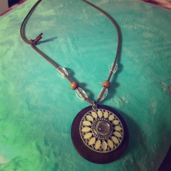 My old vintage necklace that I got as a  regift. - Picture 1 of 3