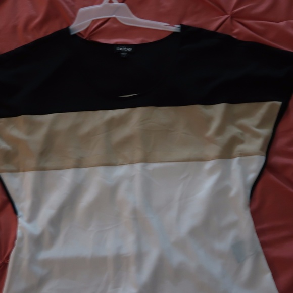 Black, Tan, White Flowy Loose Shirt - Picture 2 of 4