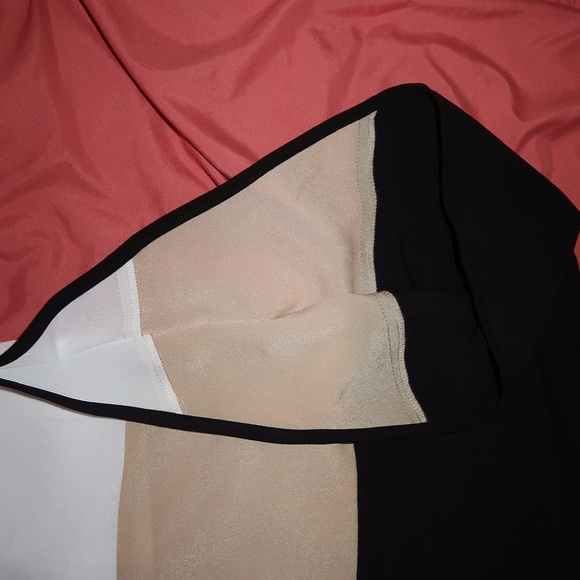 Black, Tan, White Flowy Loose Shirt - Picture 3 of 4