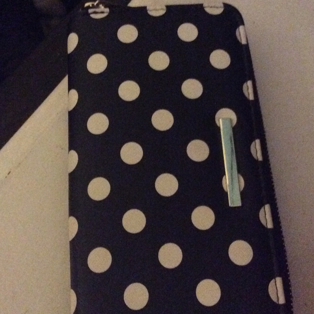 Polka dot hand wallet
