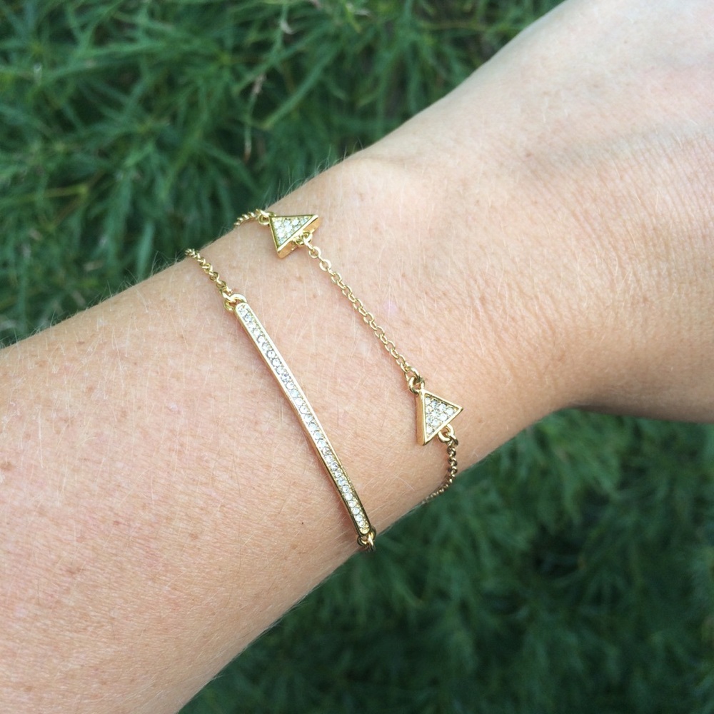 Chloe&Isabel Pave Triangle Station Bracelet