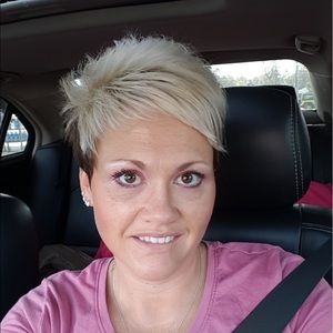 Meet your Posher, Whitney