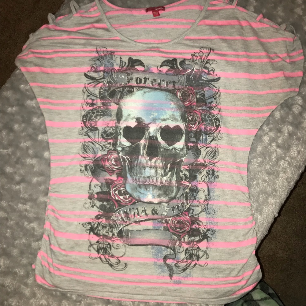 Skull shirt
