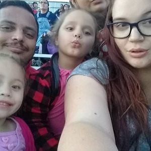 Meet your Posher, Emmanuel