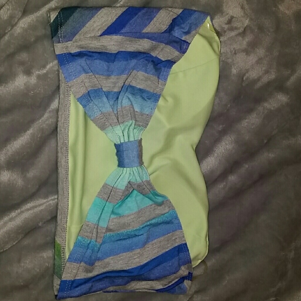Crop Top - Picture 2 of 2
