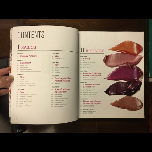Bobbi Brown Makeup Manual book - Picture 2 of 4