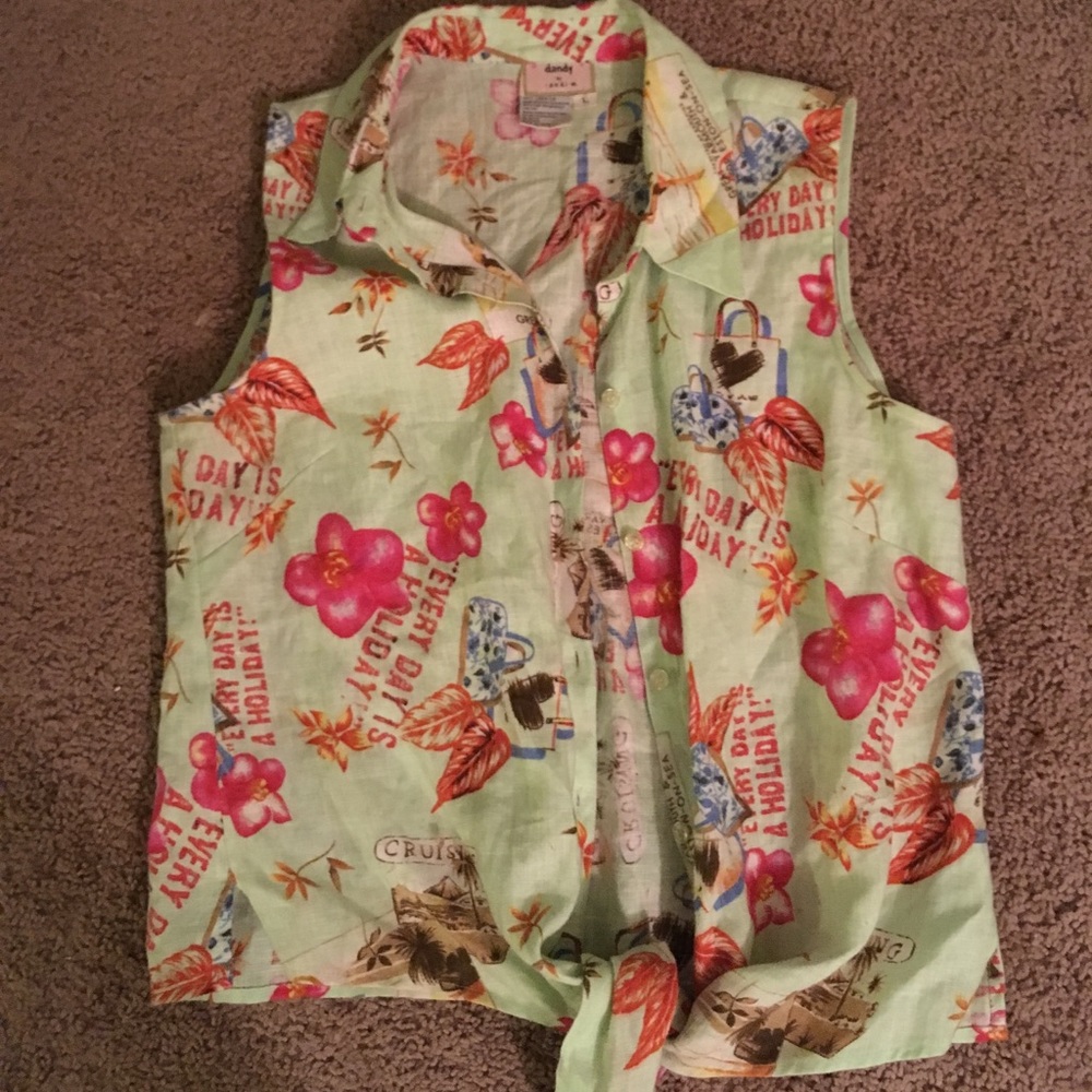 Cute retro pin up style linen top! L!