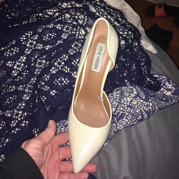 Heels - Picture 2 of 3