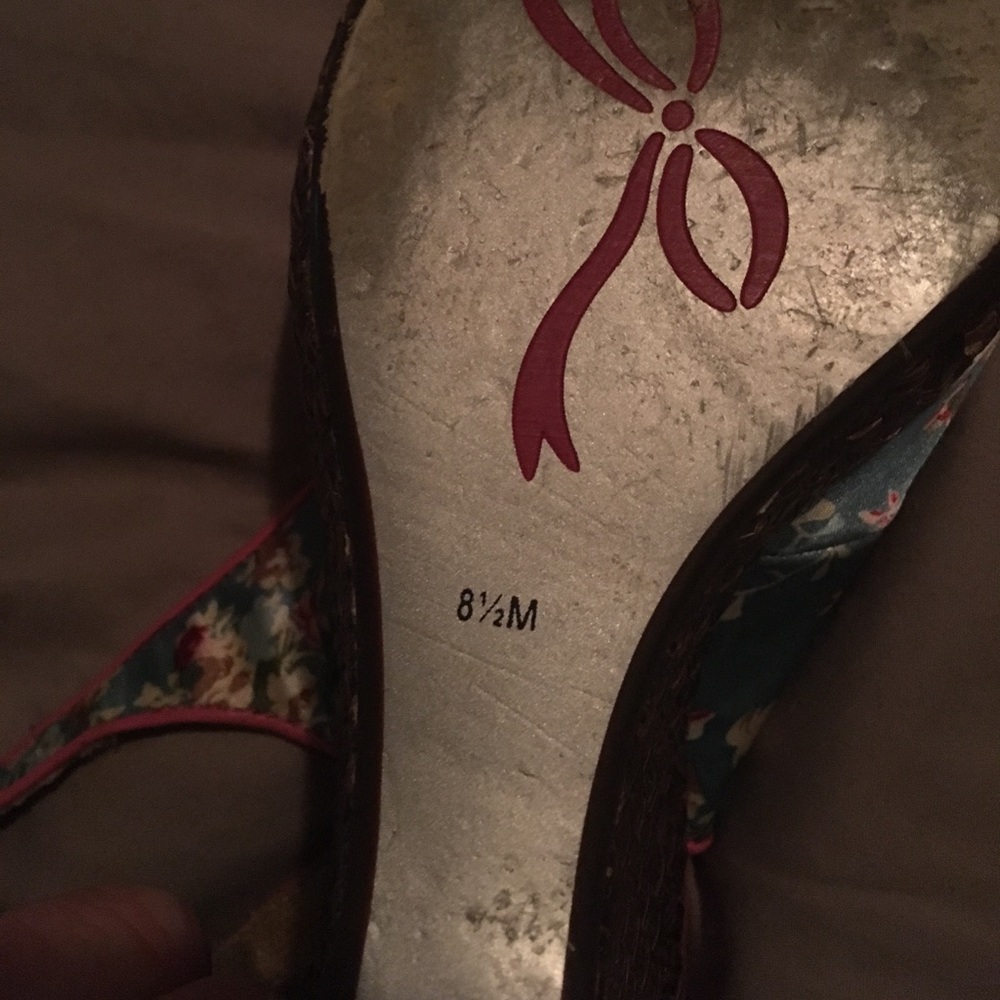 Open toe wedges - Picture 3 of 4