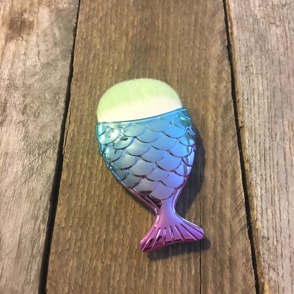 ❌SOLD Single Mermaid Tail Foundation Brush