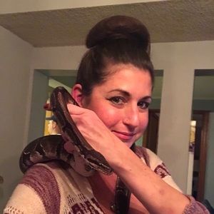 Meet your Posher, Stephanie